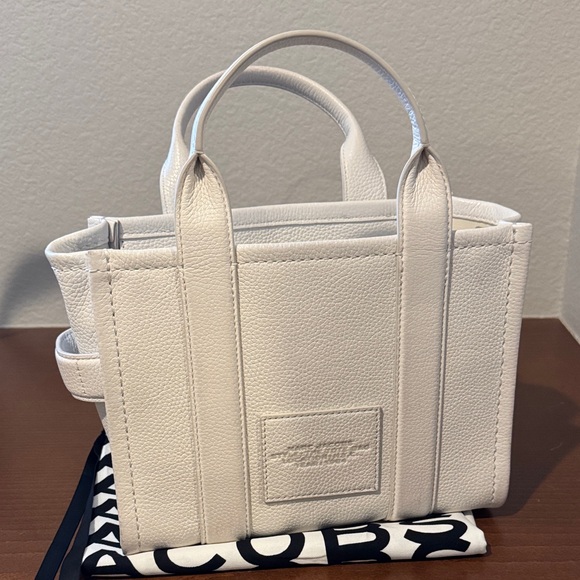 Marc Jacobs Cream Tote Bag - Picture 2 of 6